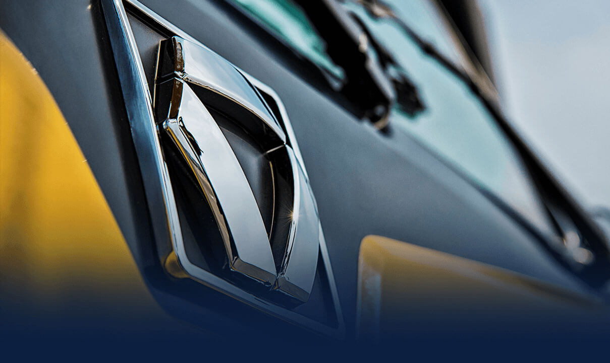 八十載砥礪前行！