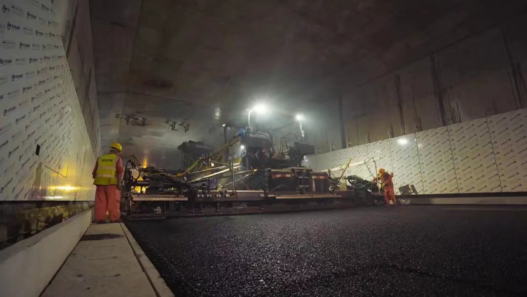 開(kāi)車穿越海底！徐工又干了個(gè)大灣區(qū)超級(jí)工程！