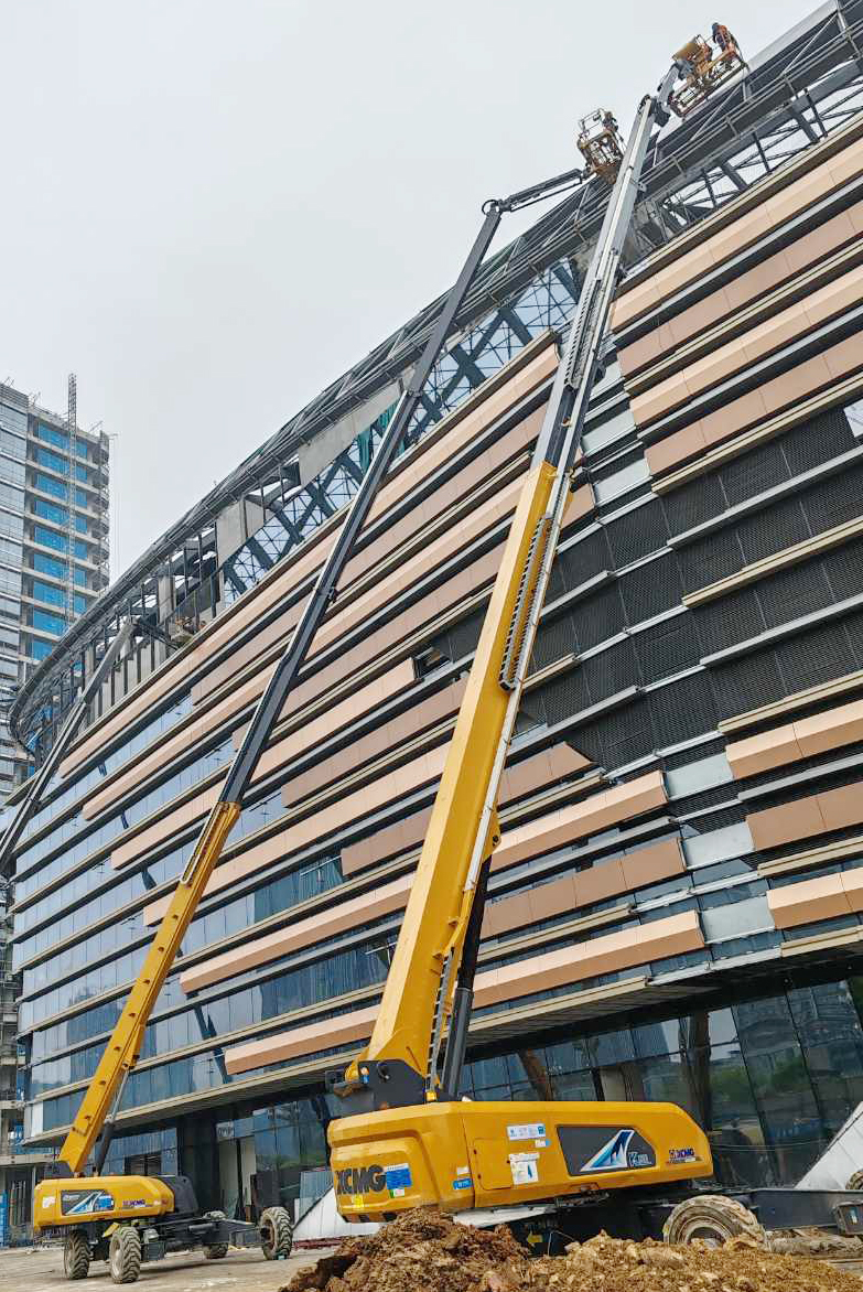 從藍(lán)圖到實(shí)景，徐工XGS40ACK-Li助力德清金融廣場崛起