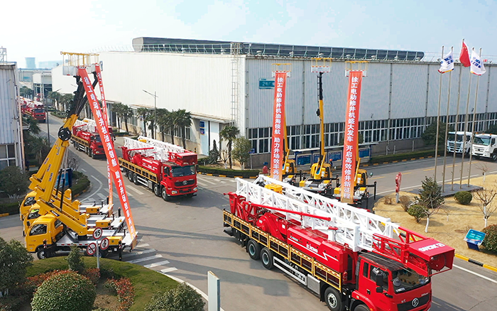 綠色修井效率再刷新，徐工電動(dòng)修井機(jī)批量發(fā)車