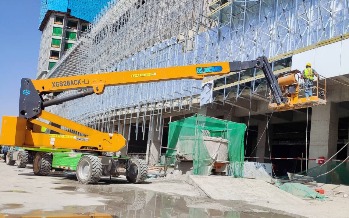 徐工高空利器，為河北邢臺某新能源廠房建設(shè) “加速”