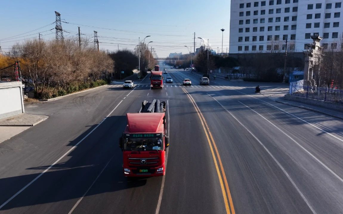 降碳增綠！徐工新能源重卡攜手客戶向綠而行