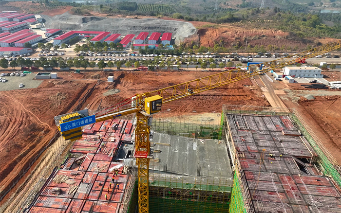 跑出加速度！37臺徐工塔機(jī)批量助建