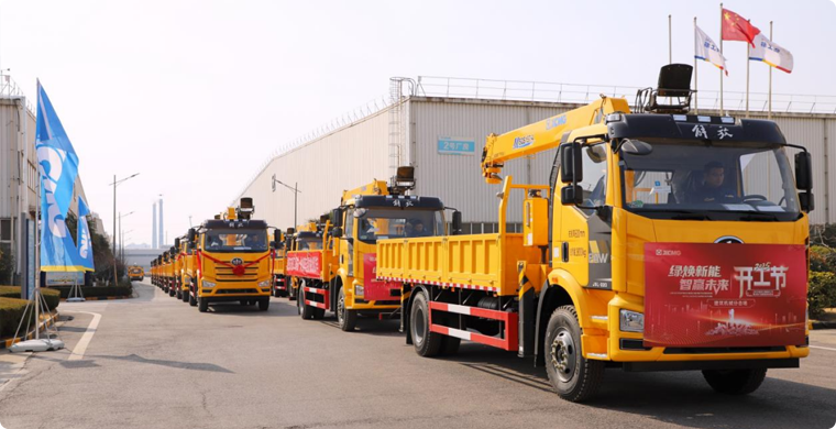 2025年，徐工&解放“整車一體化”隨車起重機(jī)批量發(fā)車，閃耀開門紅！