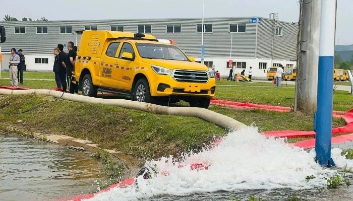 聚焦“大安全大應急”，徐工參加防汛搶險實戰(zhàn)演練