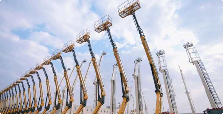 徐工高空作業(yè)平臺歐洲批量發(fā)車