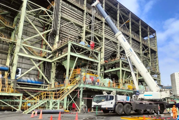 首臺(tái)！超大噸位XCA500BR落子首鋼鐵礦！