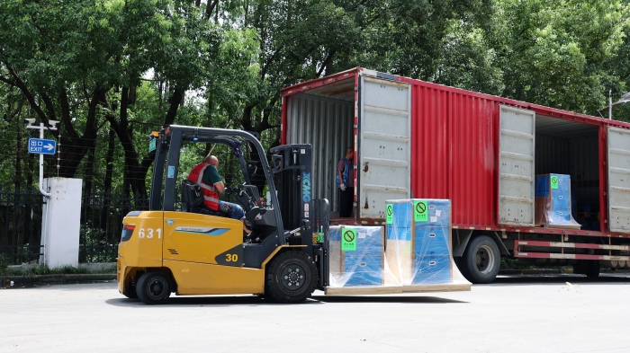 徐工新能源叉車：構(gòu)筑機場物流全場景高效搬運體系