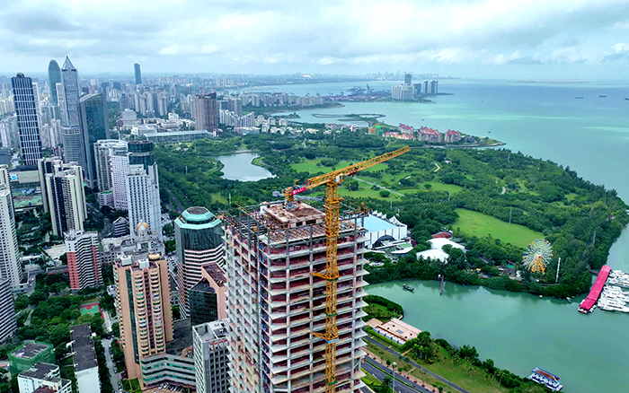 海闊憑“塔”躍 | 徐工塔機(jī)助建?？谥泻H中心