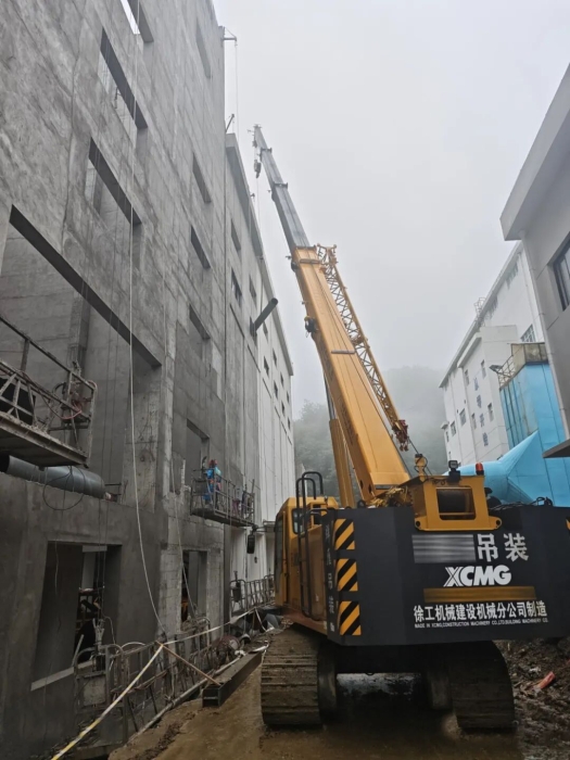 5米窄縫顯神威！請看XGTC30L5助力破解“灰塵圍城”！