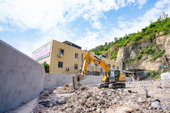 從修理工轉(zhuǎn)型當(dāng)老板，徐工XE200GA“閉眼入”！