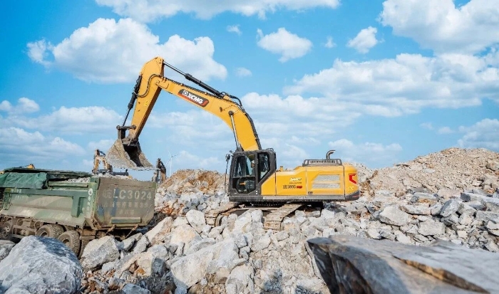 徐工XE380G PRO：掘金王者，超能裝！