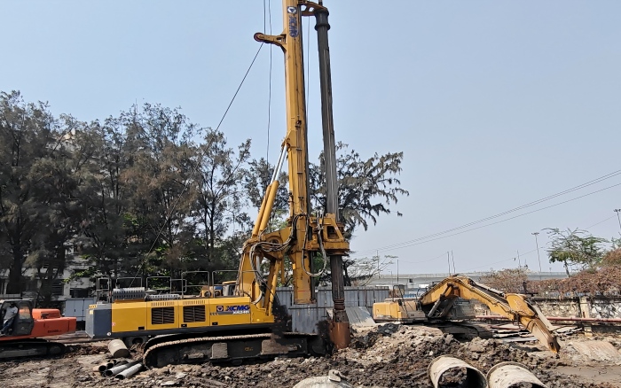 以“穩(wěn)”護(hù)航！徐工XR240I旋挖鉆機(jī)助力南亞基建項(xiàng)目