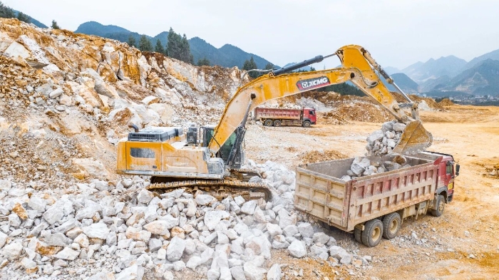 礦山擔(dān)當(dāng)XE500GK“坐鎮(zhèn)”礦山，開采更有底氣！