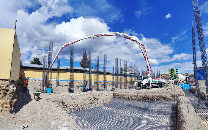 XS37泵車助建秘魯廠房