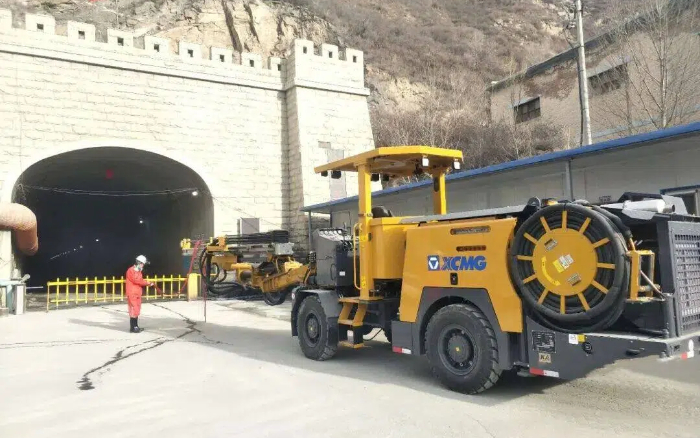 掘進鐵礦！徐工掘進鉆車硬核施工