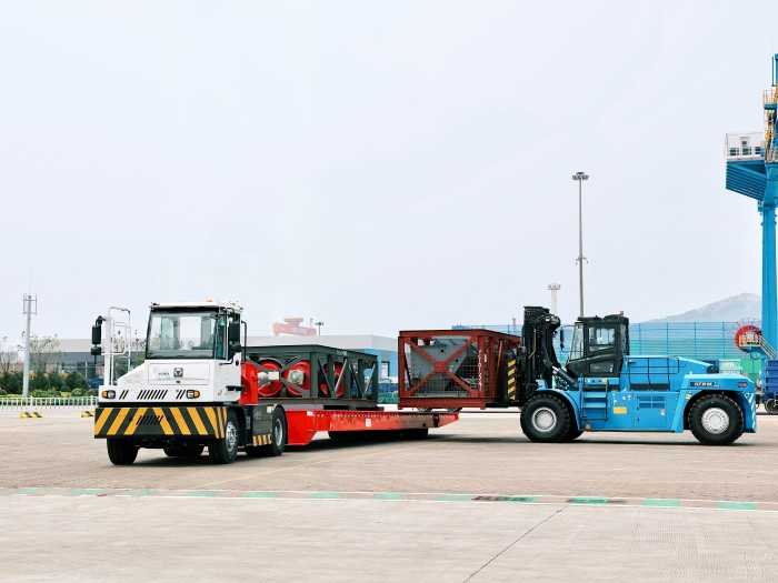 千里之外“秀操作”！徐工遠(yuǎn)控港機(jī)集群carry全場