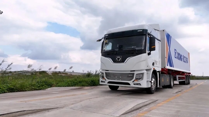 “雙11”呼喚“當(dāng)日達(dá)”！徐工4&times;2底充牽引車助力物流運(yùn)輸！