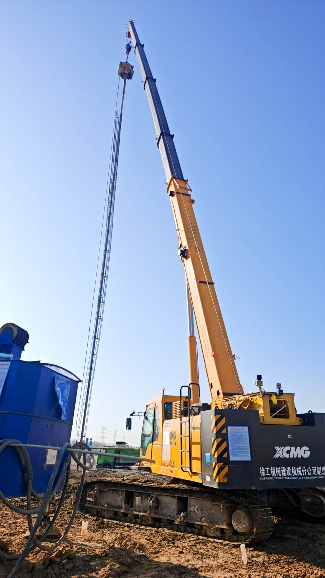 聽說工地來了個(gè)“巨能扛”？這波操作穩(wěn)了！XGTC30L5吊裝鋼筋籠現(xiàn)場(chǎng)紀(jì)實(shí)