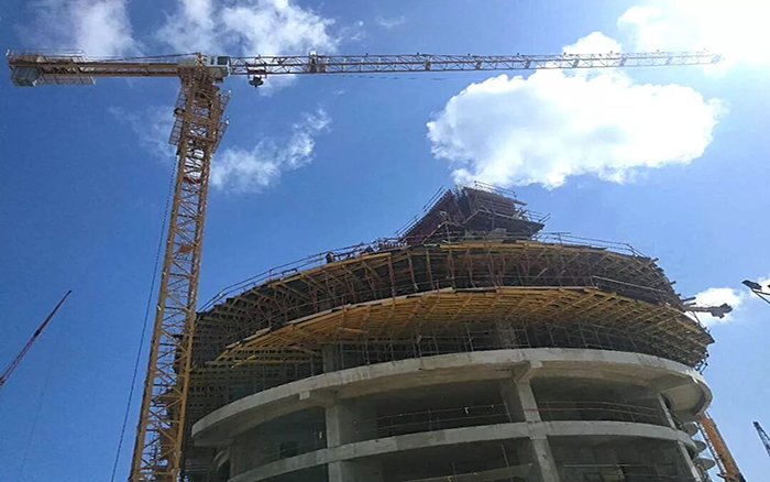 徐工塔機(jī)跨越山海，閃耀“一帶一路”