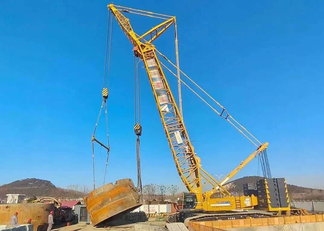 軌道施工遇難題？別怕，徐工起重機(jī)為您提供“秘密武器”